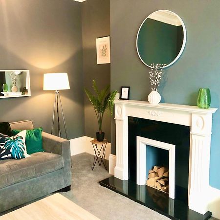 High Barnes 3 Bed House With Parking, Sleeps 7, Quiet Location Apartment Sunderland  Luaran gambar